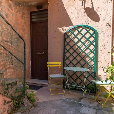 Studio In Trastevere Village โรม ภายนอก รูปภาพ