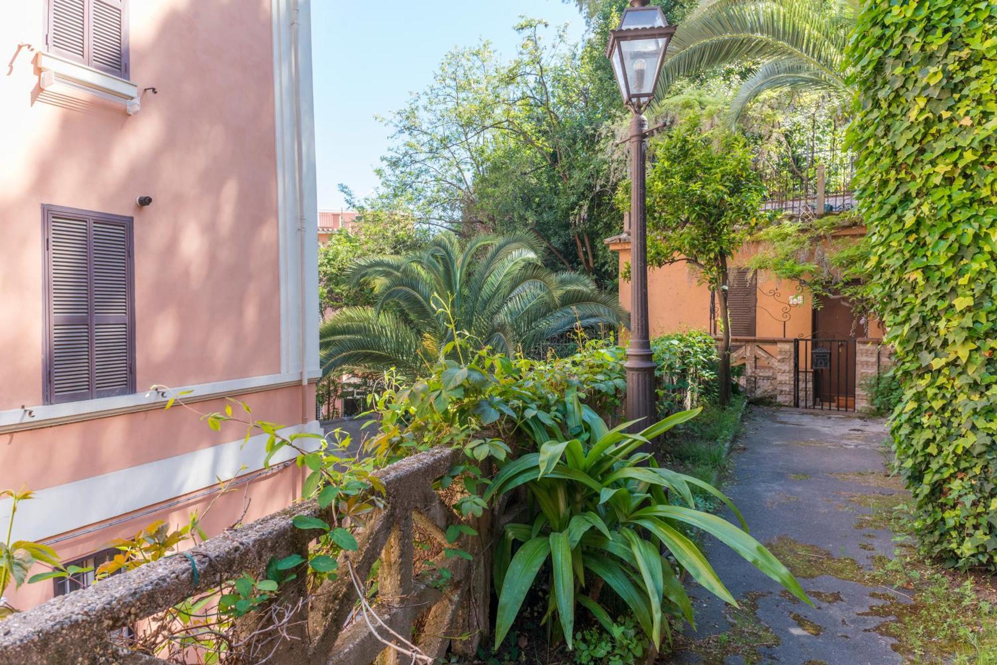 Studio In Trastevere Village โรม ภายนอก รูปภาพ